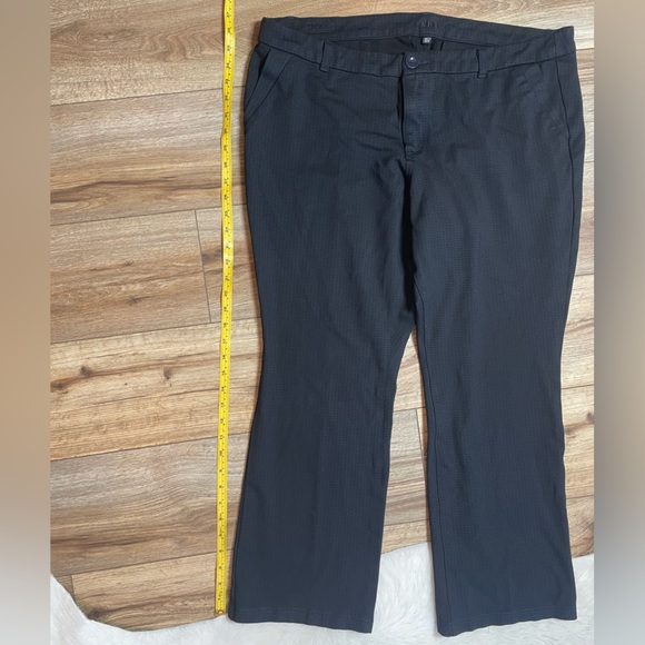 Kut from the Kloth Black Trouser Bootcut style - Picture 8 of 9